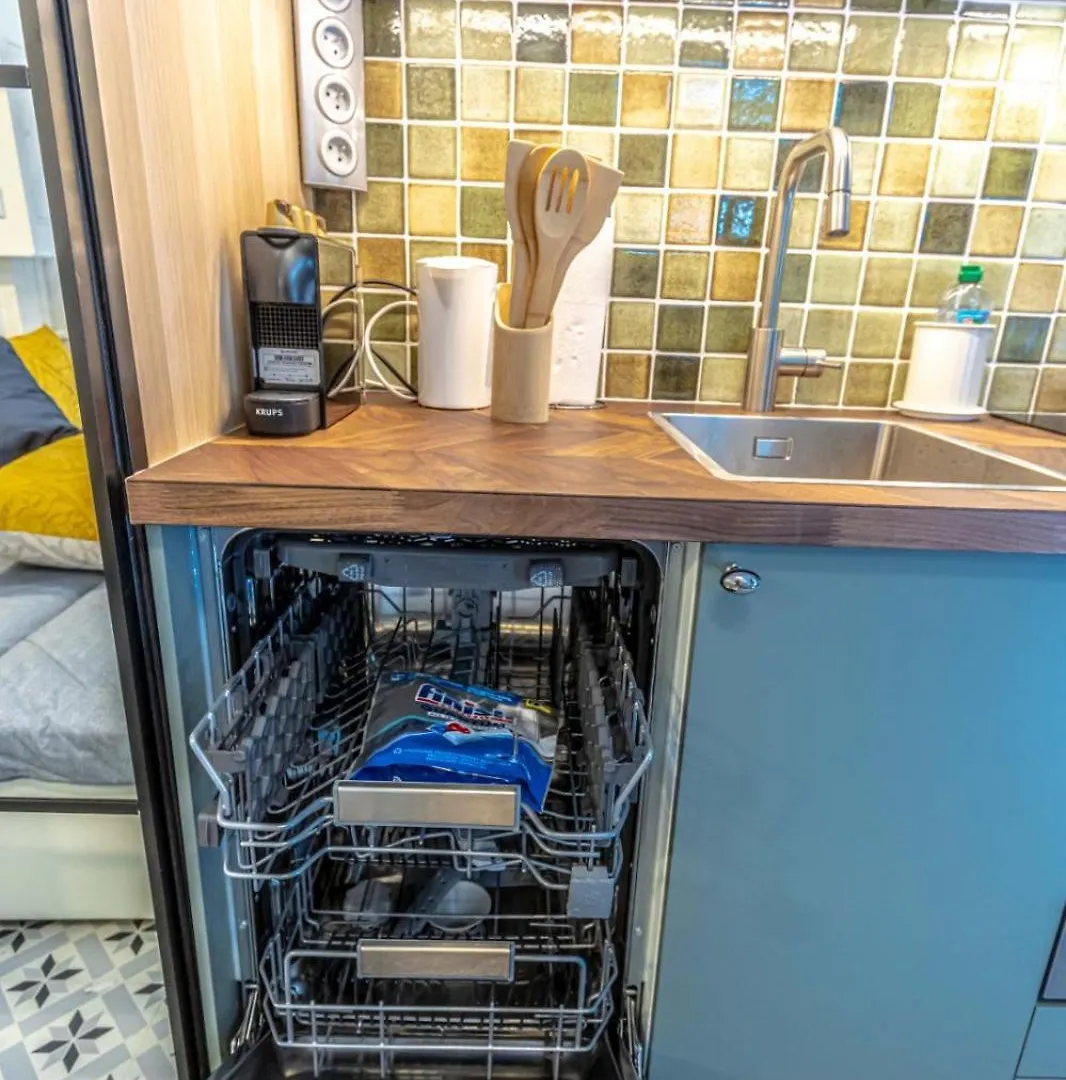 2 Complete New Cozy 25 M2 París