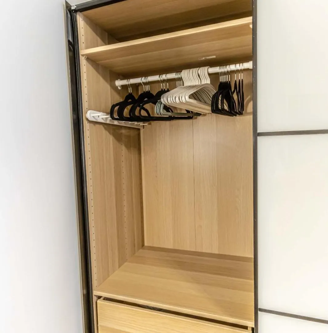 2 Complete New Cozy 25 M2 París