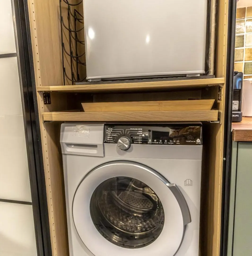 2 Complete New Cozy 25 M2 París